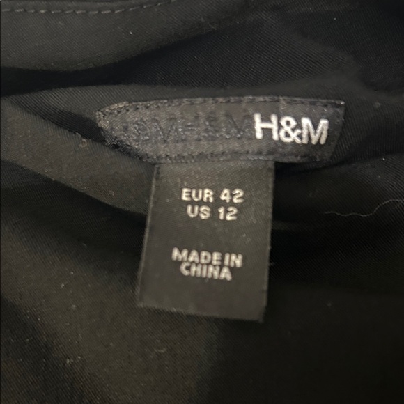 H&M Elegant Black Pencil Skirt - Picture 2 of 3